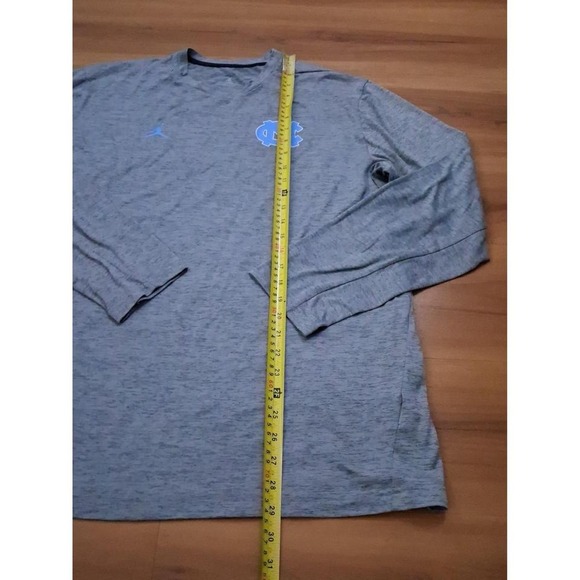Mens Jordan North Carolina Fit Athletic Performance Gym Training Shirt - Picture 4 of 6